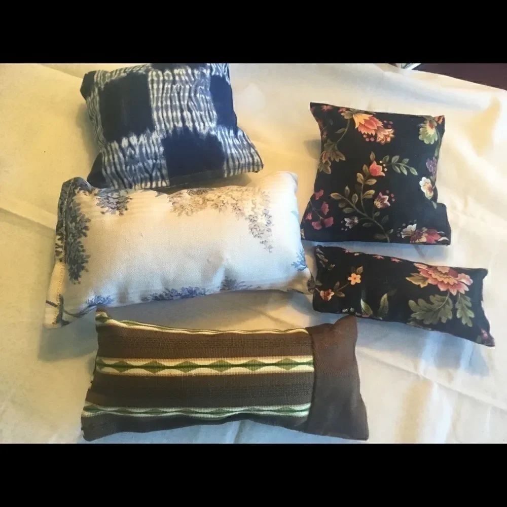 Brand New Handmade Mini Pillows - Picture 5 of 6